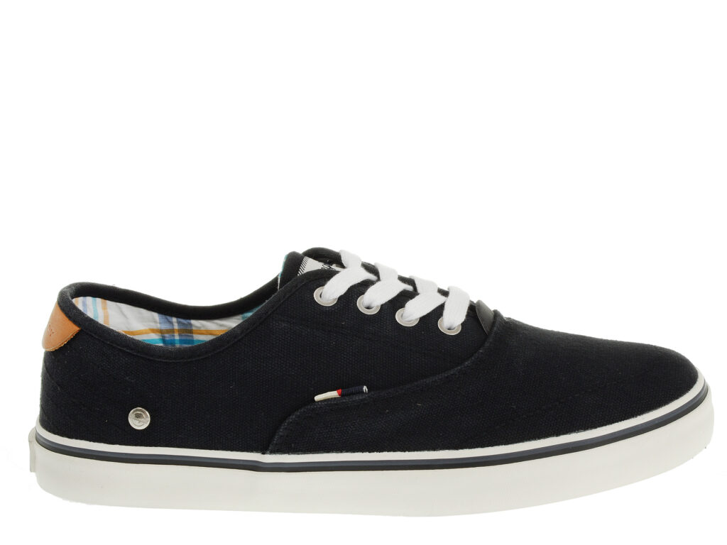 Wrangler Legend Black