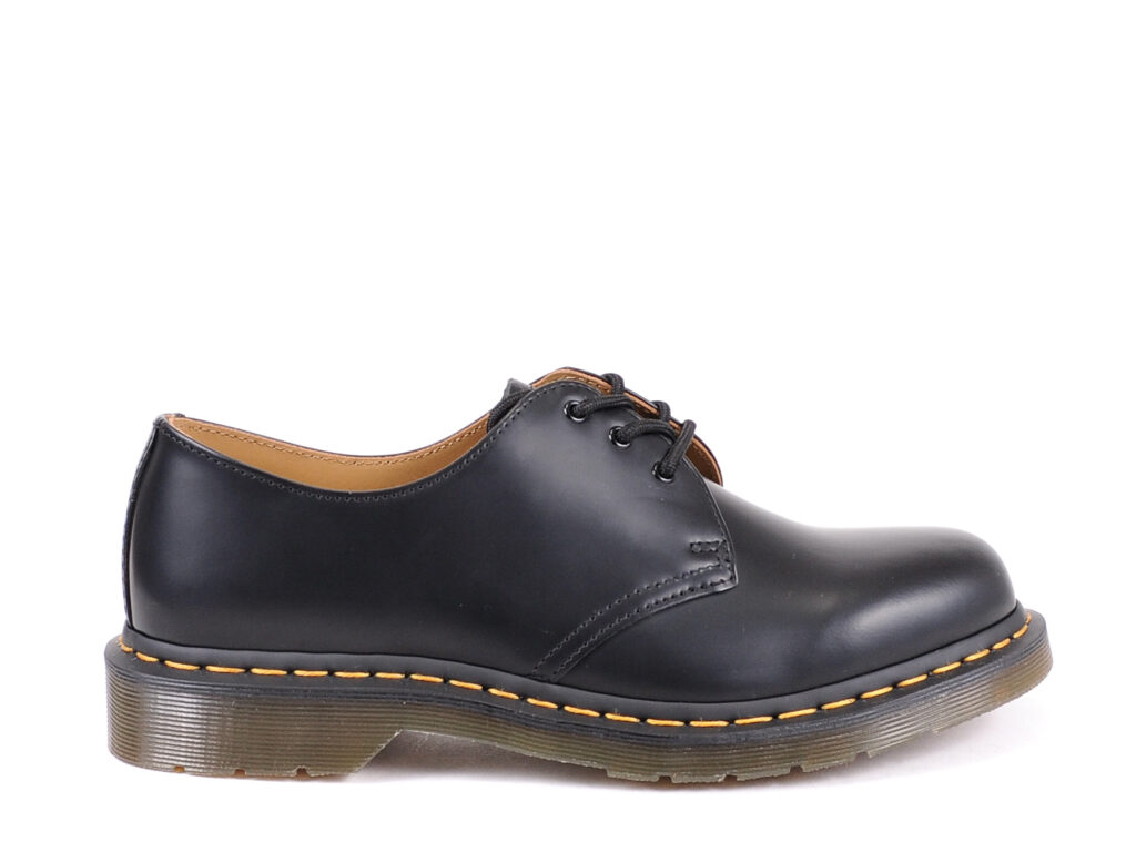 Dr. Martens Black Standard Fit 11838002